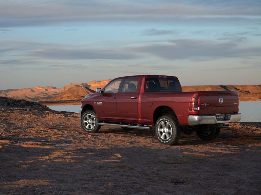  Dodge Ram 2500 Lone Star Silver Crew Cab 2017 года  (фото 2 из 2)